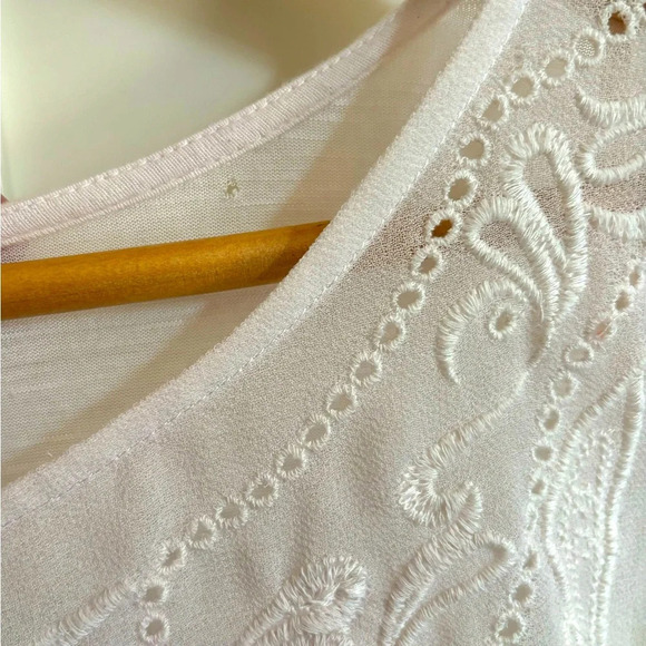 Free People Embroidered Bell Sleeve Blouse Size Small - Picture 5 of 7
